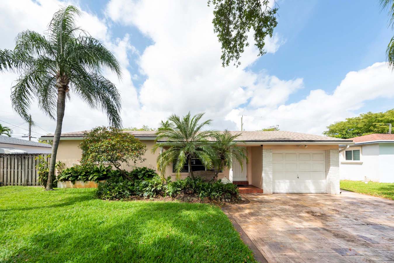 510 S 58th Ct Hollywood, FL 33023